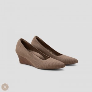 Espresso VIVAIA Aria Wedge Pro Women's Pointed-Toe Wedge - UGP-0366