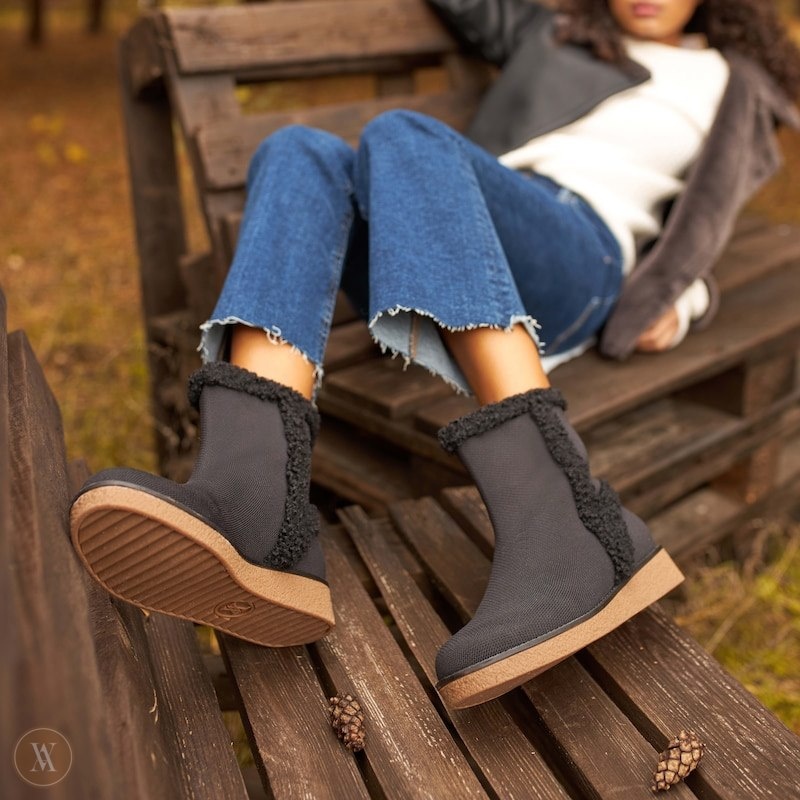 Black VIVAIA Courtney Women's Faux Fur Ankle Booties - FLS-9782