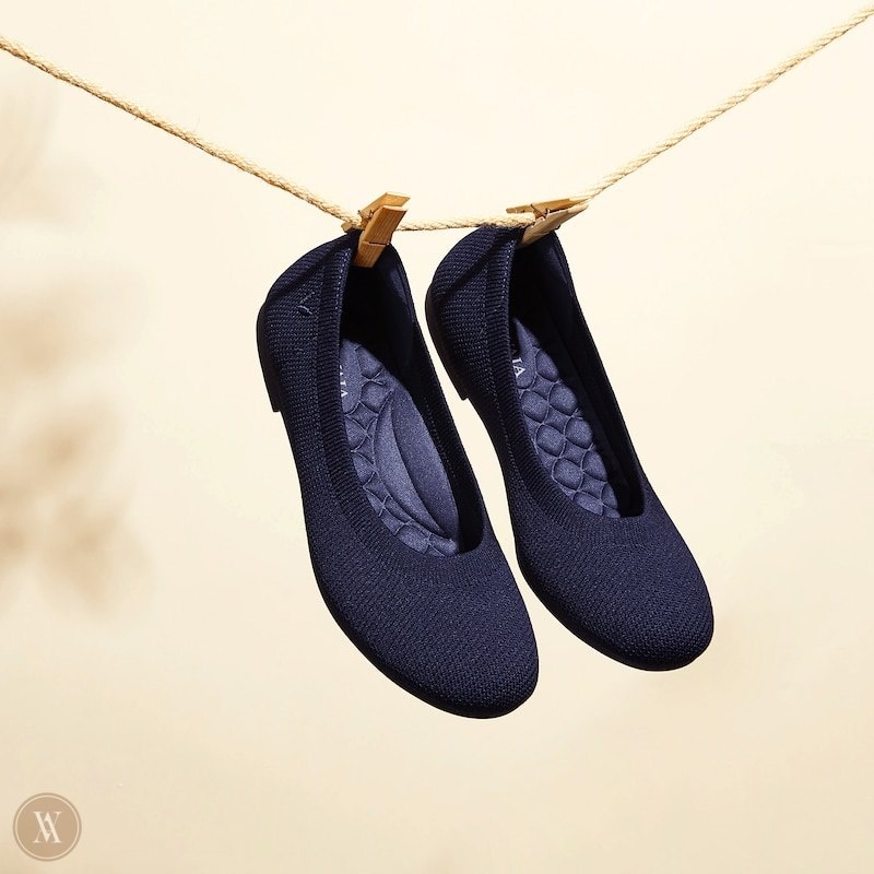 Navy VIVAIA Claire Women's Round-Toe Flats - BZD-1342